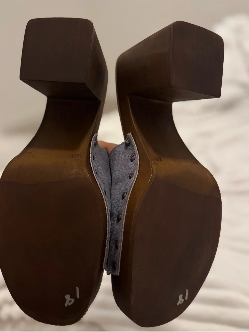 Verderosmarino Gray Suede platform slides